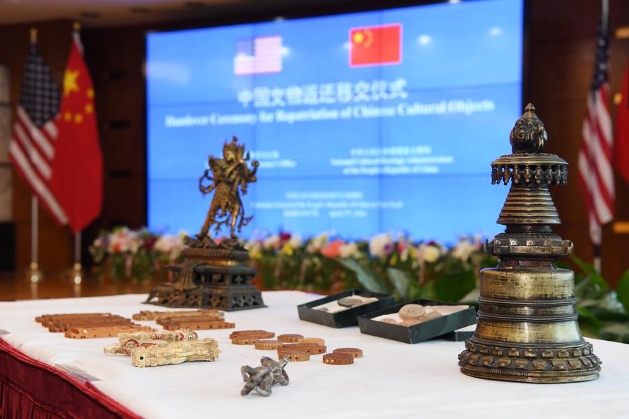 Imagen del 17 de abril de 2024 de las reliquias culturales devueltas por EE. UU. a China en la ceremonia de entrega celebrada en el Consulado General de China en Nueva York, Estados Unidos. (Xinhua/Li Rui)
