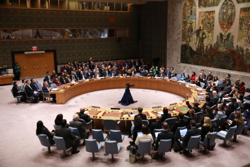 Representantes votan sobre un proyecto de resolución que recomienda a la Asamblea General de la ONU de 193 integrantes que "el Estado de Palestina sea admitido como miembro de las Naciones Unidas" durante una reunión del Consejo de Seguridad en la sede de la ONU, en Nueva York, el 18 de abril de 2024. Estados Unidos votó el jueves en contra de la petición de Palestina para convertirse en miembro de pleno derecho de las Naciones Unidas en el Consejo de Seguridad. (Xinhua/Xie E)