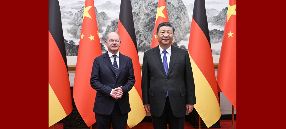 Xi se reúne con canciller alemán y llama a lograr éxito mutuo