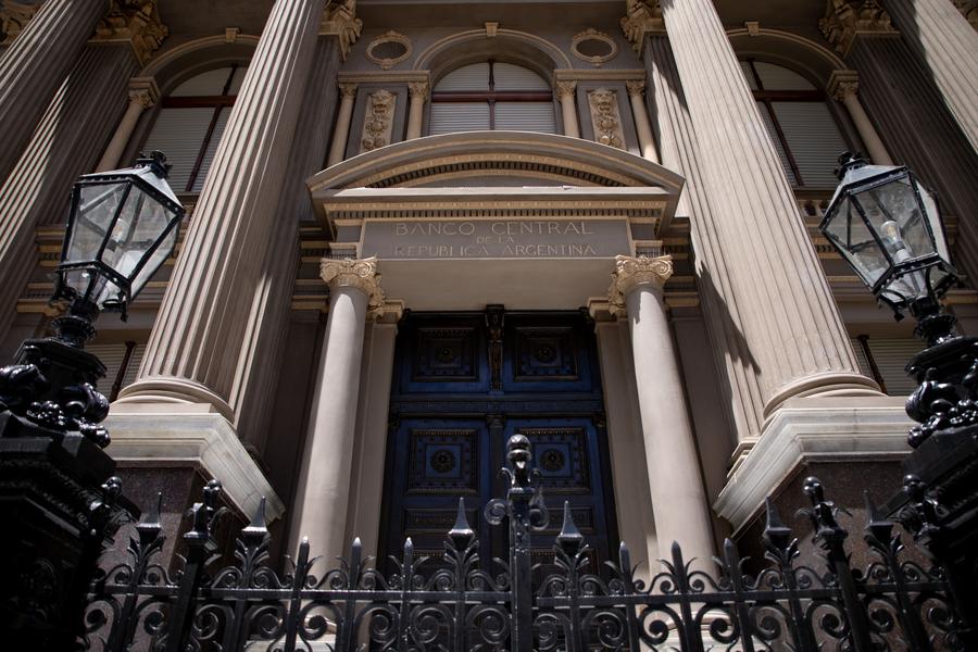 Gobierno de Argentina amplía Letra con Banco Central hasta 27 millones de dólares para pagar deuda