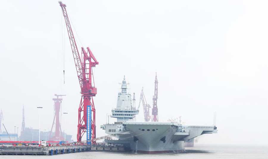 Portaaviones chino Fujian inicia sus primeras pruebas de navegación en el mar