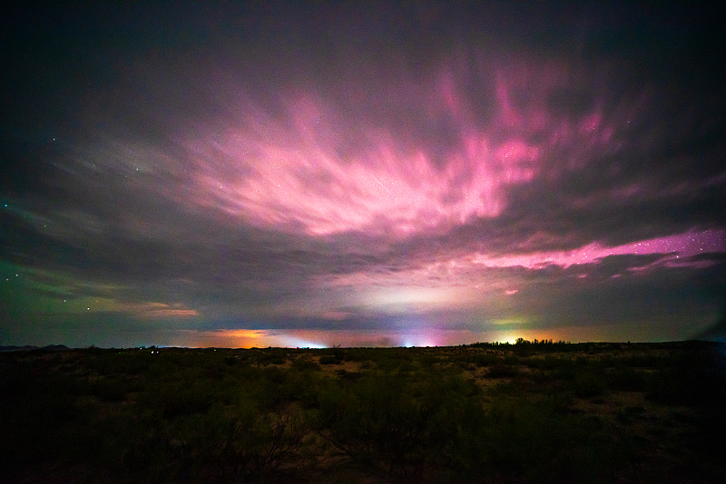 Imagen de una aurora en las afueras de la ciudad de Chifeng, región autónoma de Mongolia Interior, el 11 de mayo de 2024. Foto: VCG