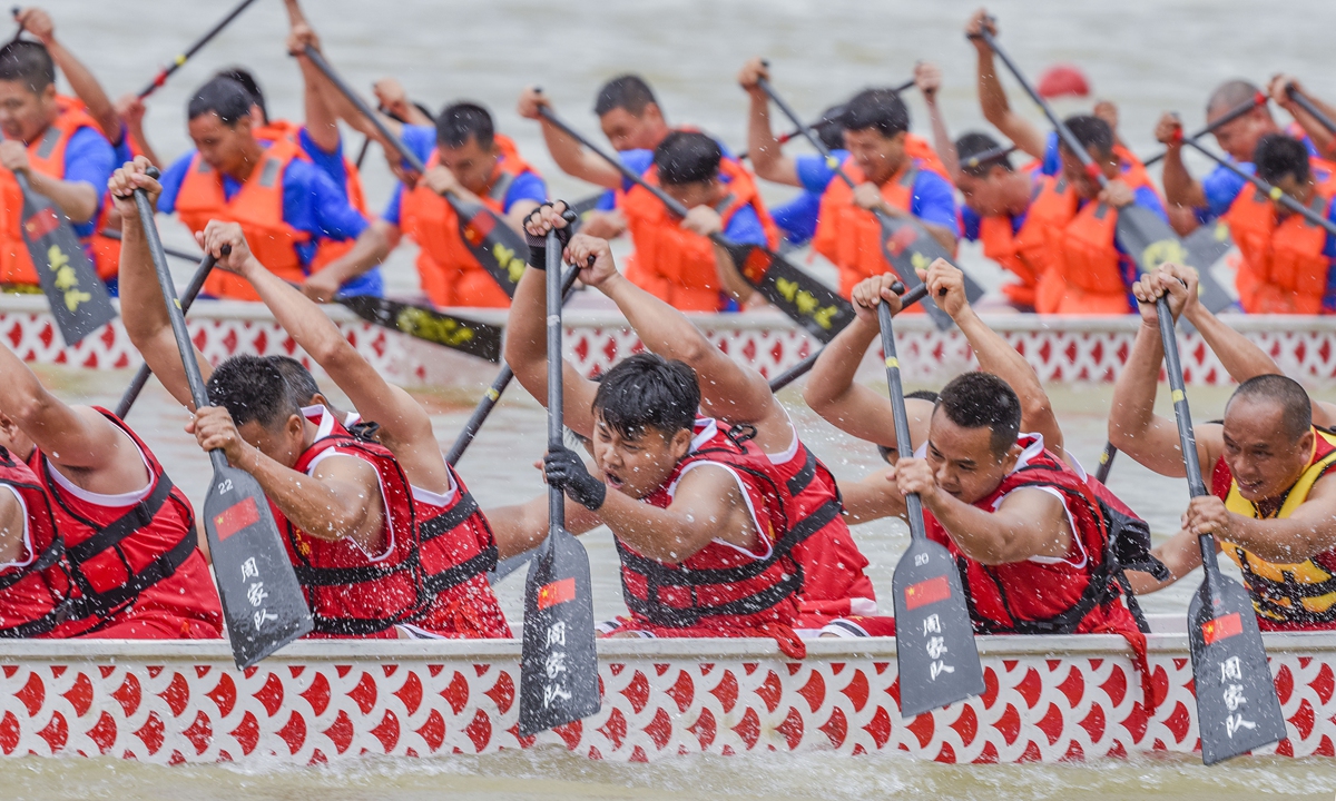 Las carreras de botes de dragón cobran impulso en todo el mundo, mostrando el encanto perdurable de las fiestas tradicionales chinas y los intercambios entre civilizaciones