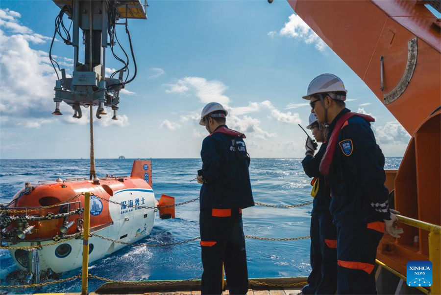 Recuperan más de 900 piezas de reliquias de dos naufragios en Mar Meridional de China