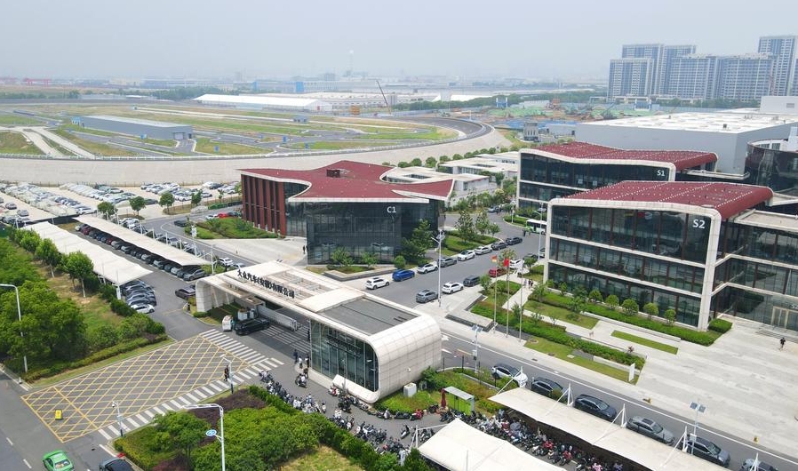 Panorámica aérea de la sede de Volkswagen (Anhui) Automotive Company Limited en Hefei, capital de la provincia oriental china de Anhui, el 7 de junio de 2024. (Xinhua/Guo Chen)