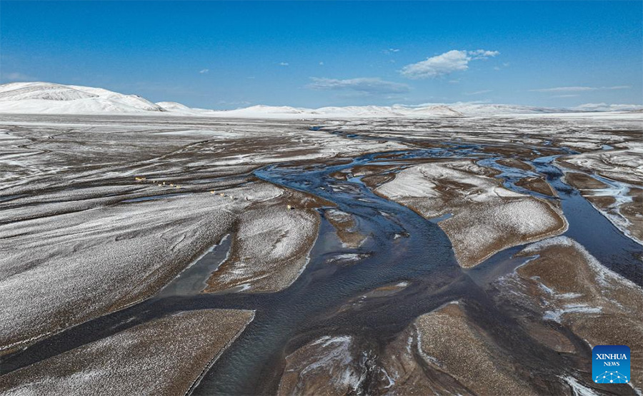 Río Tianshui, importante pasaje migratorio para antílopes tibetanas