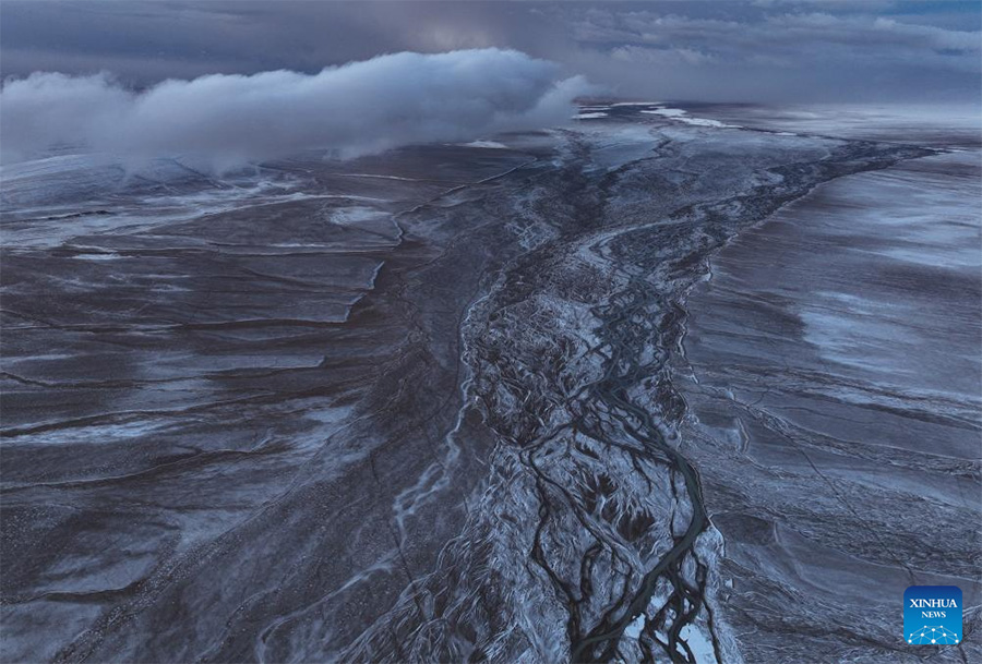 Río Tianshui, importante pasaje migratorio para antílopes tibetanas