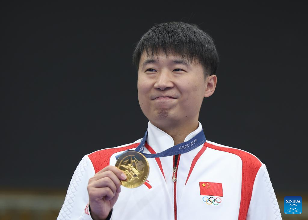 Tirador chino Li Yuehong gana final masculina en pistola rápida de fuego a 25 metros en JJ. OO. de París