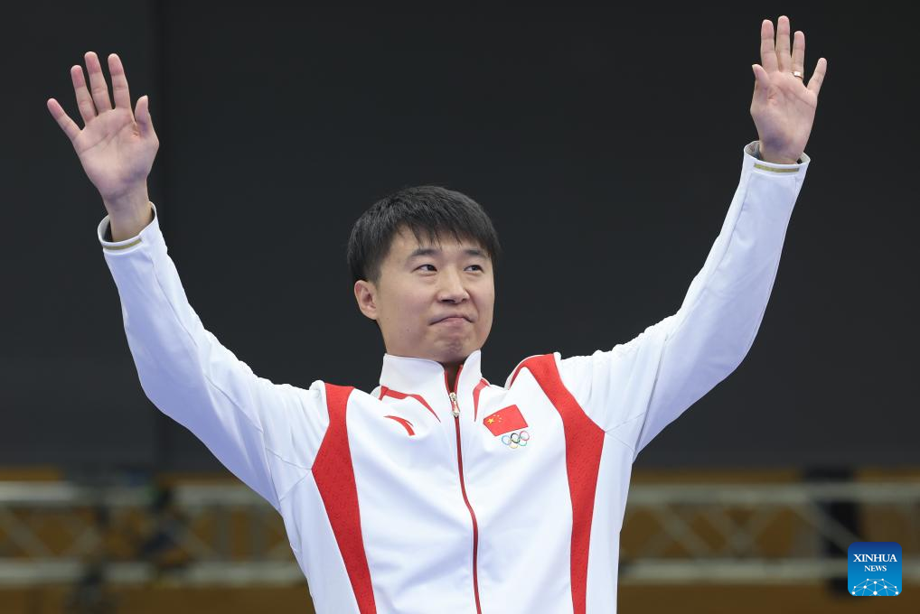 Tirador chino Li Yuehong gana final masculina en pistola rápida de fuego a 25 metros en JJ. OO. de París