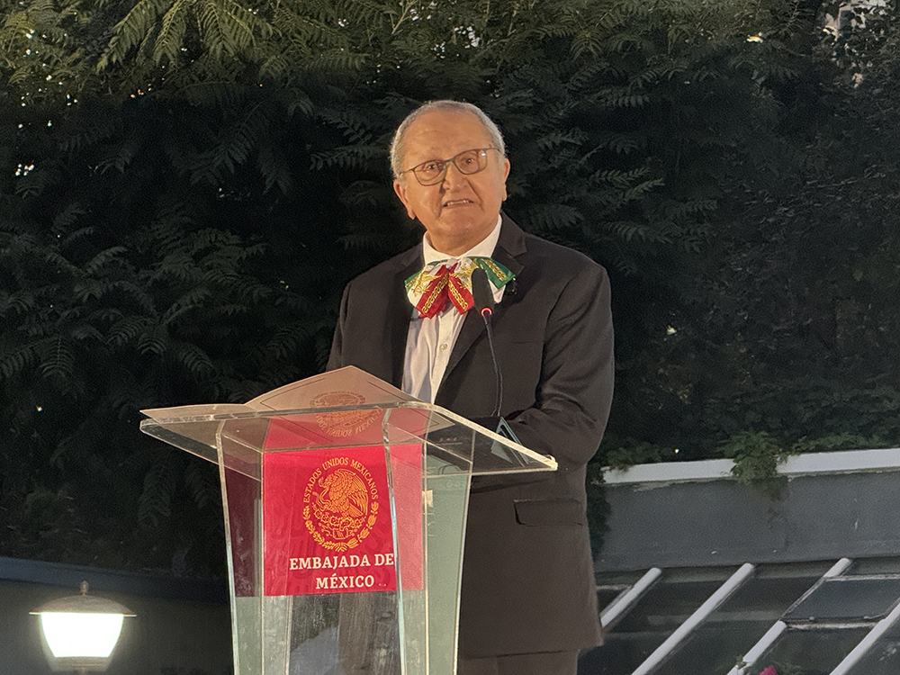 El embajador de México en China, Jesús Seade, dio un discurso en la recepción con motivo del 214º Aniversario de la Independencia de los Estados Unidos Mexicanos. (Foto: Wu Siuan/Diario del Pueblo digital)