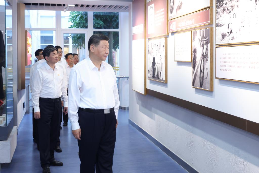 Xi insta a Fujian a desempeñar papel pionero en modernización de China