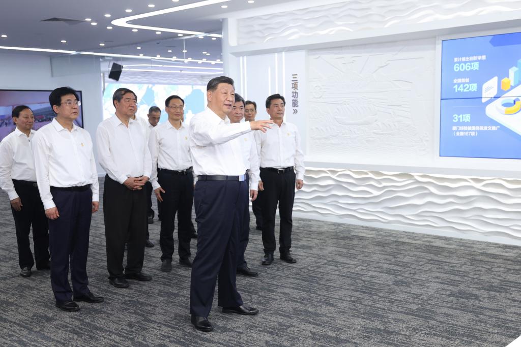 Xi insta a Fujian a desempeñar papel pionero en modernización de China