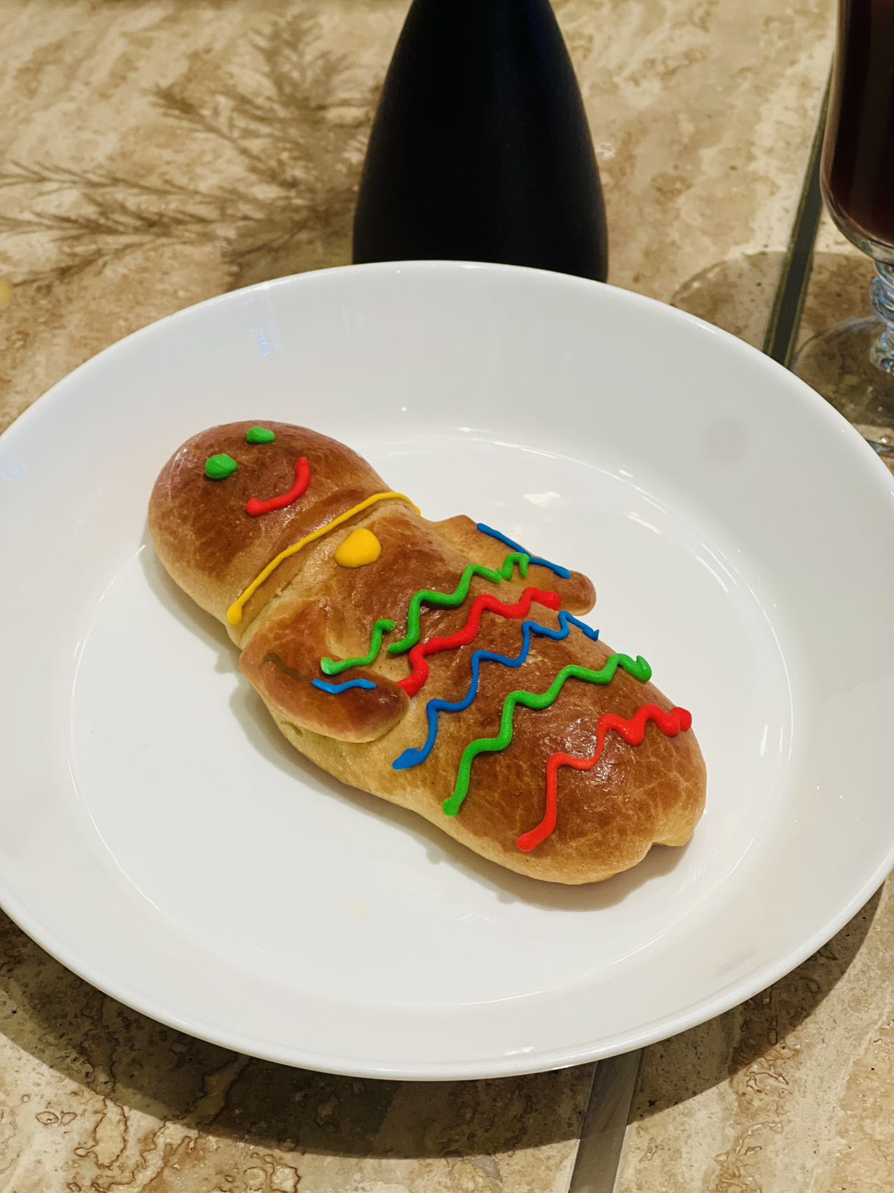 Celebremos el Día de los Difuntos con la tradicional colada morada y guaguas de pan de Ecuador