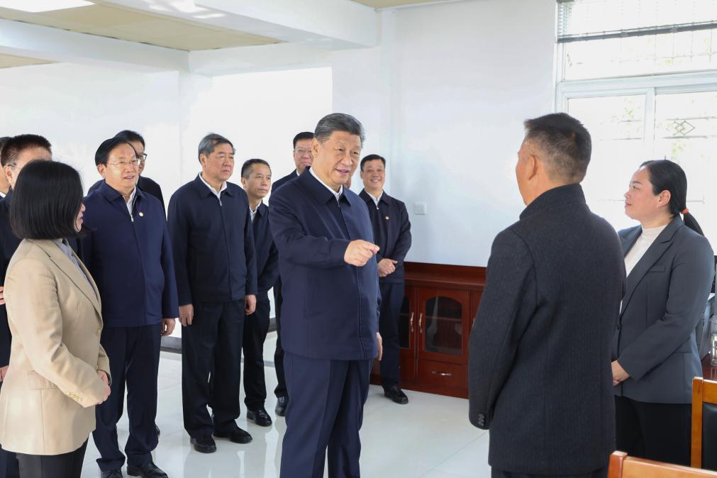 Xi inspecciona provincia central china de Hubei