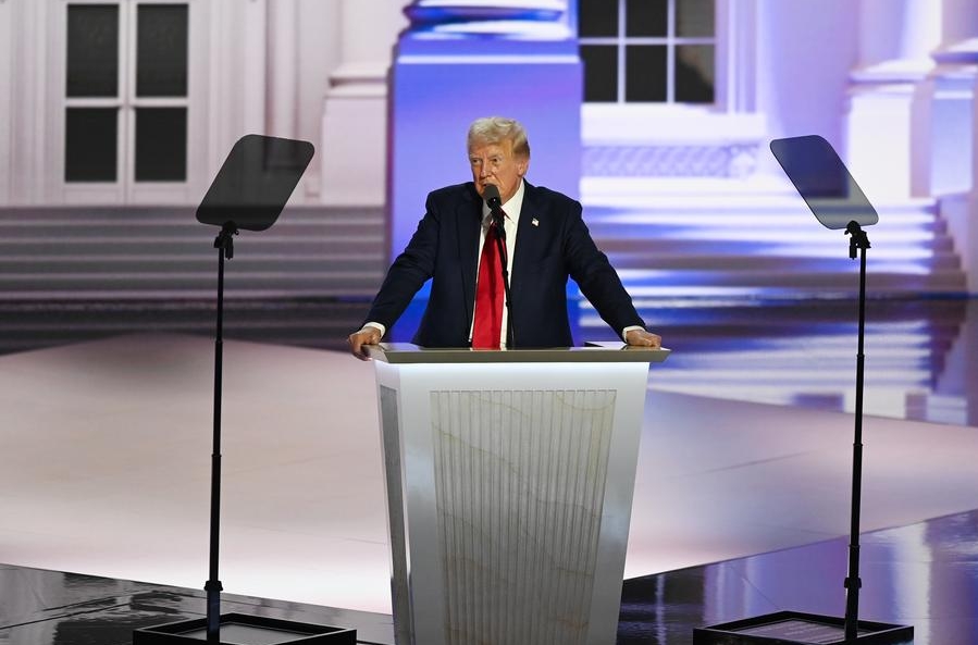 Imagen del 18 de julio de 2024 de Donald Trump hablando durante la Convención Nacional Republicana, en Milwaukee, Wisconsin, Estados Unidos. (Xinhua/Li Rui)