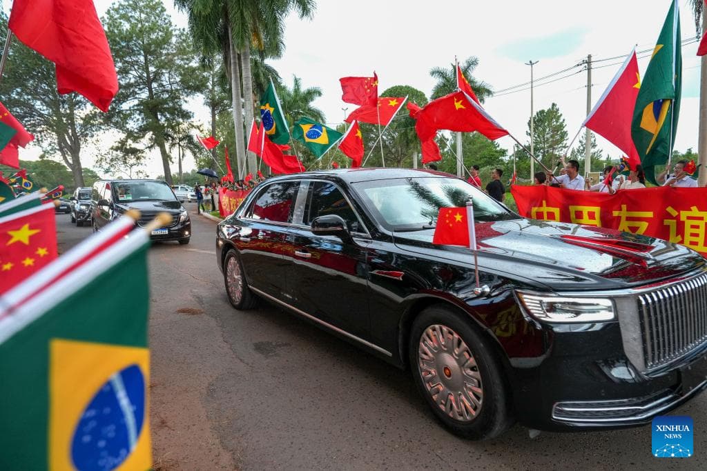 Xi llega a Brasilia para realizar visita de Estado a Brasil