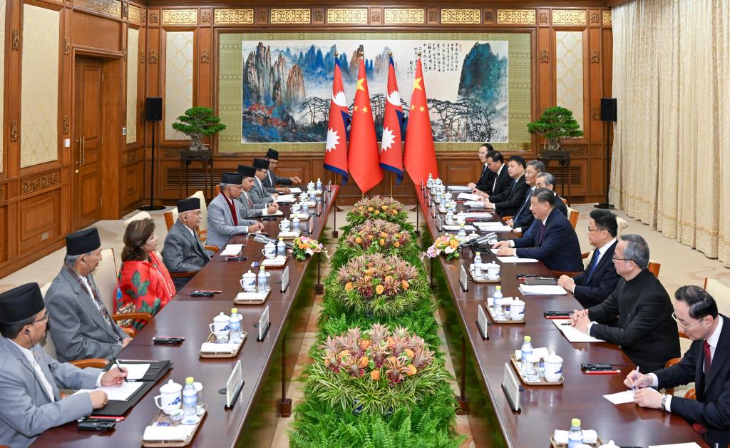 Xi insta a promover asociación estratégica de cooperación con Nepal