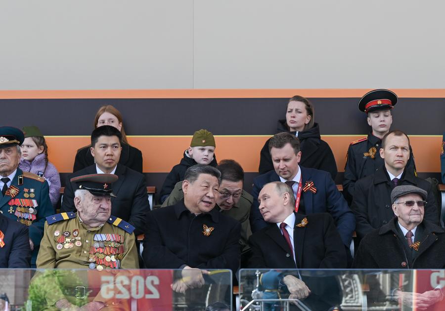 El presidente chino, Xi Jinping, asiste a las celebraciones con motivo del 80º aniversario de la victoria en la Gran Guerra Patriótica de la Unión Soviética, en Moscú, Rusia, el 9 de mayo de 2025. (Xinhua/Xie Huanchi) 