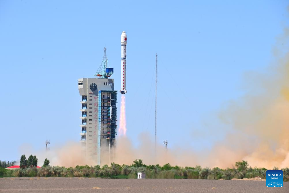 China lanza constelación de satélites de computación espacial