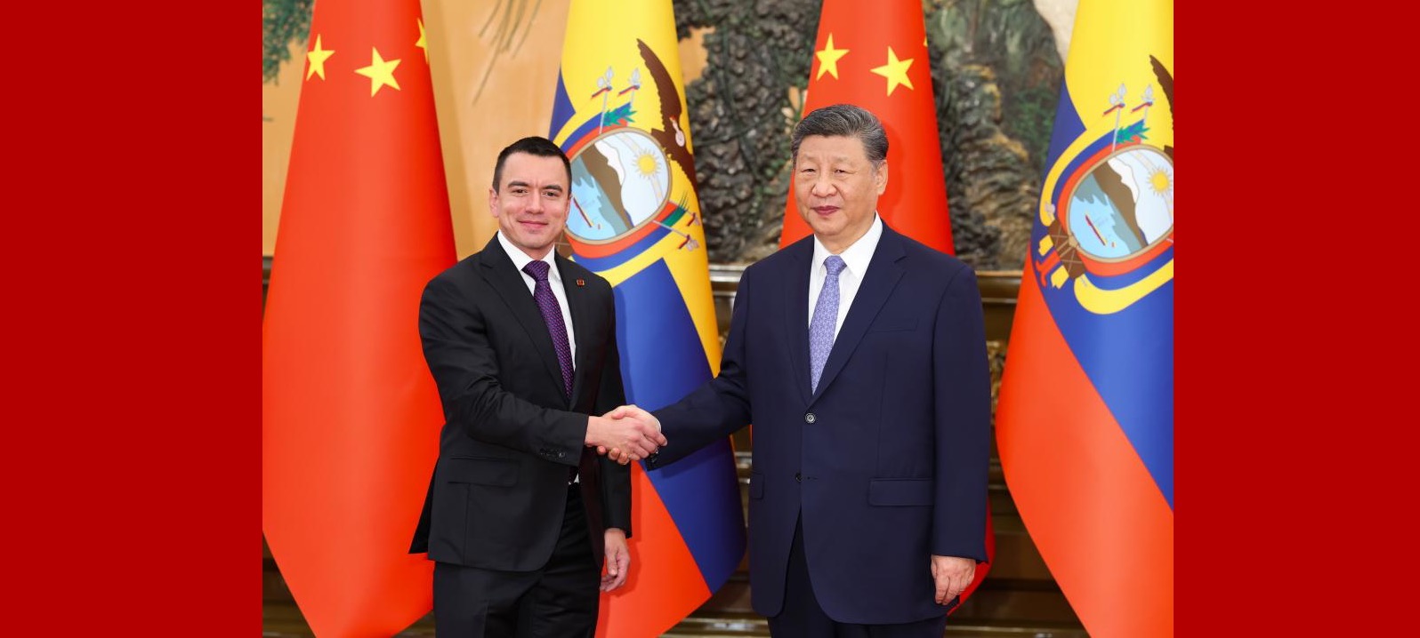Xi se reúne con presidente de Ecuador