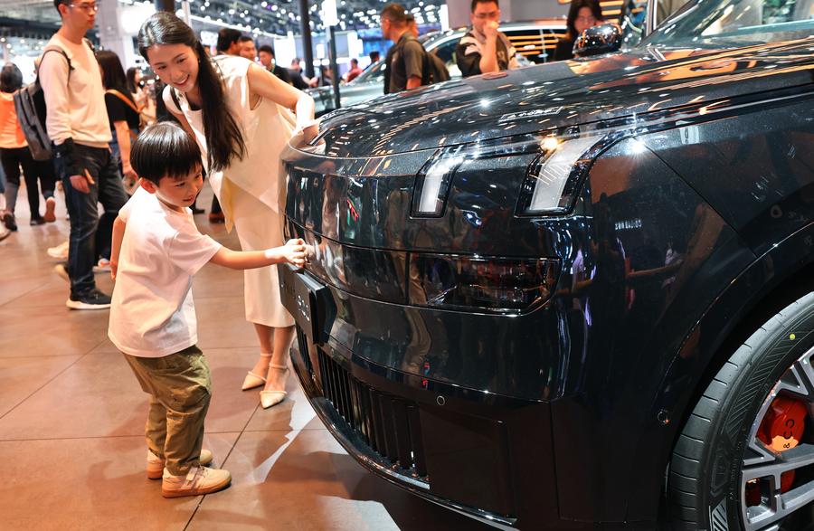 Mercado automotor de China mantiene fuerte crecimiento en primer semestre