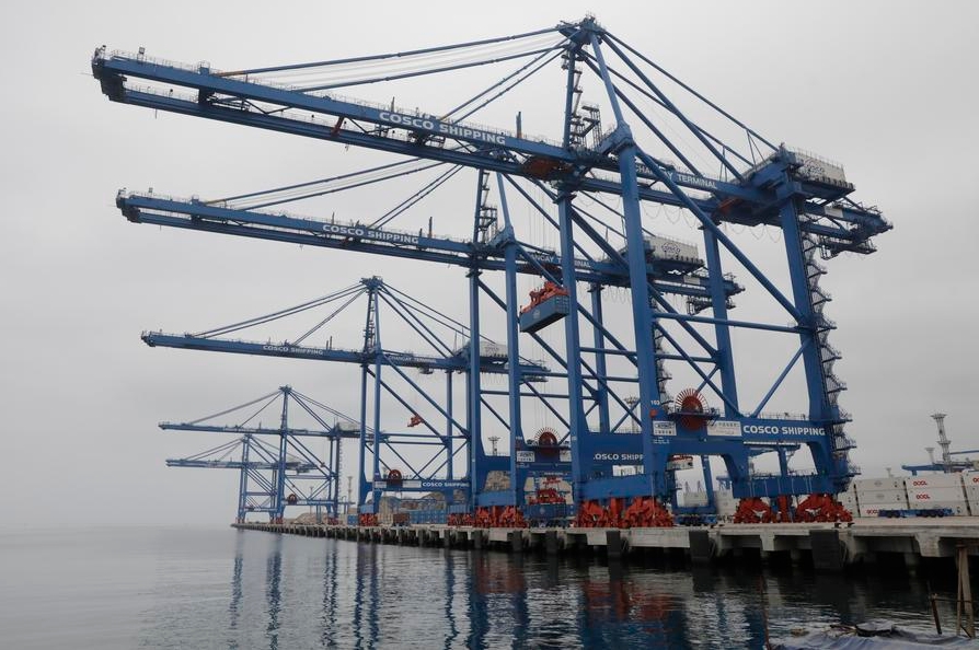 China y Brasil firmaron un memorando de entendimiento para estudiar un ferrocarril transcontinental que conectará la costa pacífica peruana con la costa atlántica brasileña.