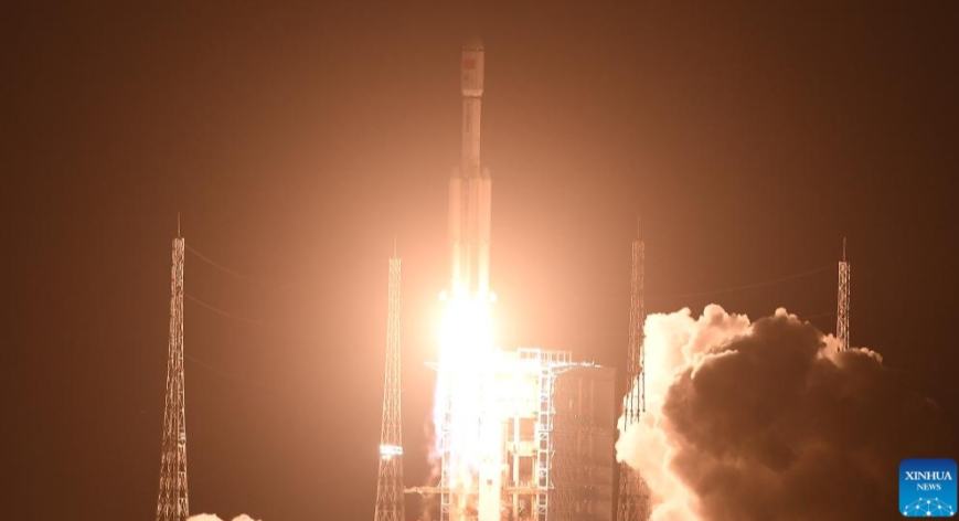 China lanza nave espacial de carga Tianzhou-9 para enviar suministros a estación espacial