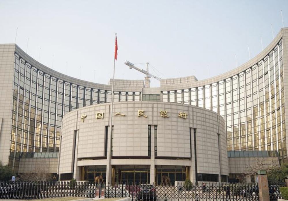 Banco Popular de China destinó los nuevos préstamos principalmente a manufactura e infraestructura en el primer semestre de este año