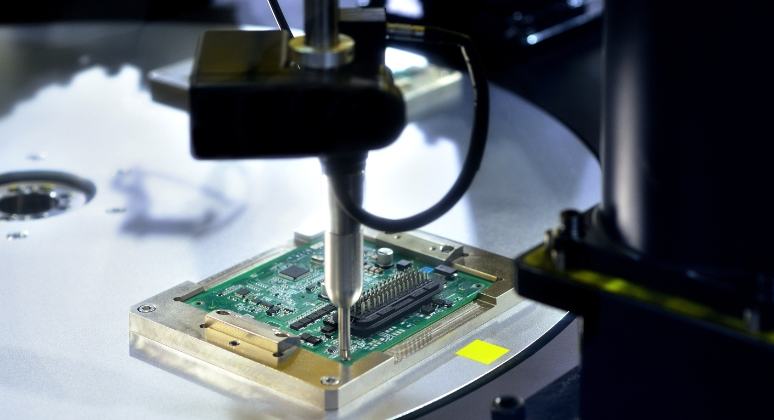 AMD enviará chips a China en medio de una revisión de licencia en Estados Unidos