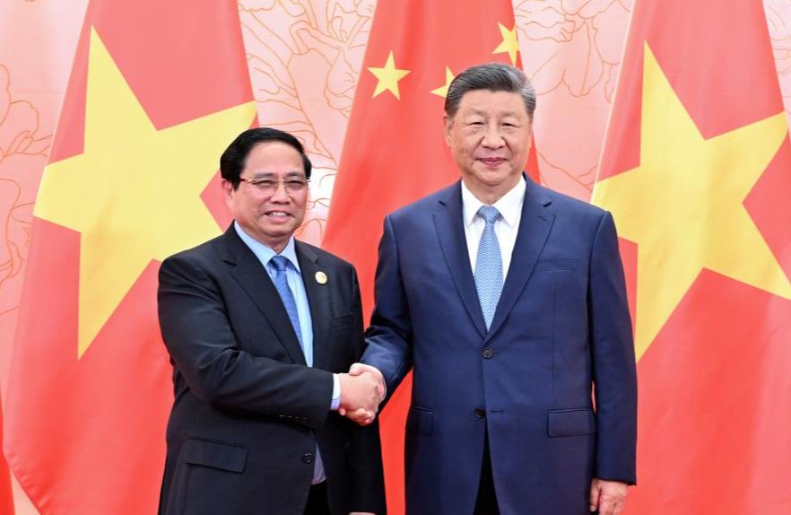Xi se reúne con primer ministro de Vietnam