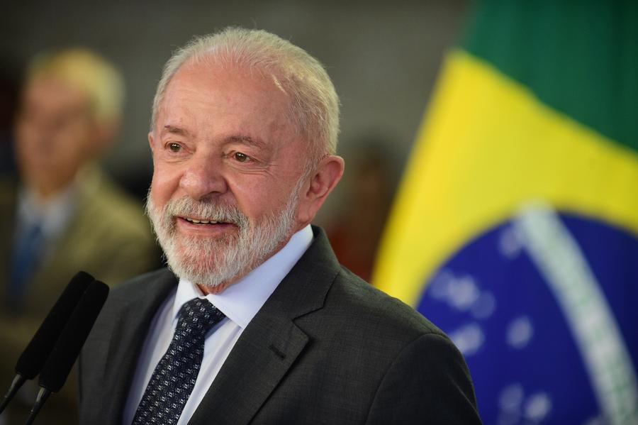El presidente brasileño, Luiz Inácio Lula da Silva, habla durante una conferencia de prensa en el Palacio del Planalto, en Brasilia, Brasil, 3 de junio de 2025. (Xinhua/Lucio Tavora)