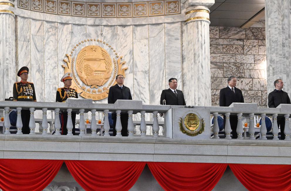 Primer ministro chino asiste a celebraciones por 80° aniversario de Partido de los Trabajadores de Corea