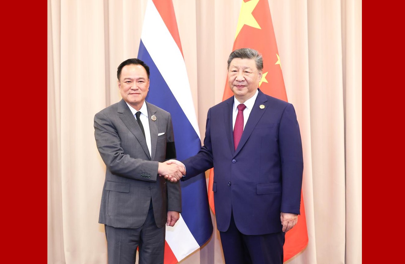Xi afirma que China está dispuesta a reforzar sinergia de estrategias de desarrollo con Tailandia y a compartir experiencias de desarrollo en la nueva era