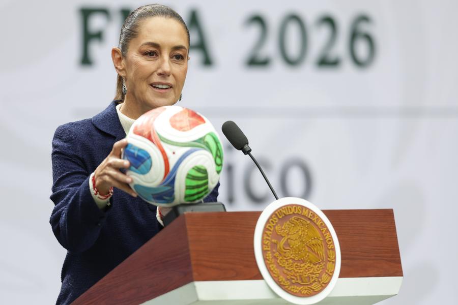 Presidenta de México presenta Copa Mundial FIFA 2026 y promete "fiesta mundialista"