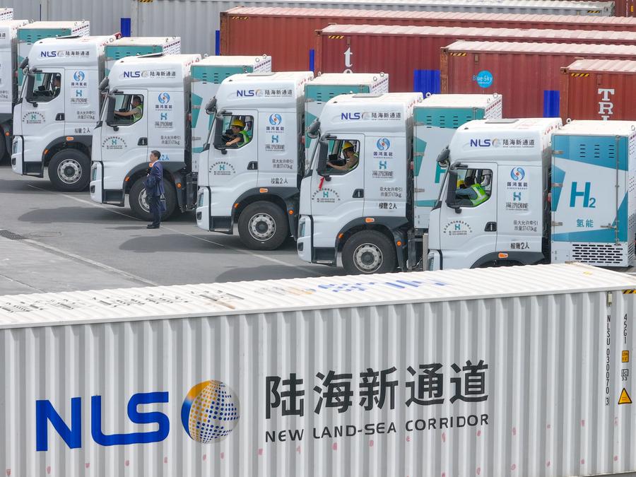 Corredor comercial de China registra aumento en transporte de mercancías por carretera