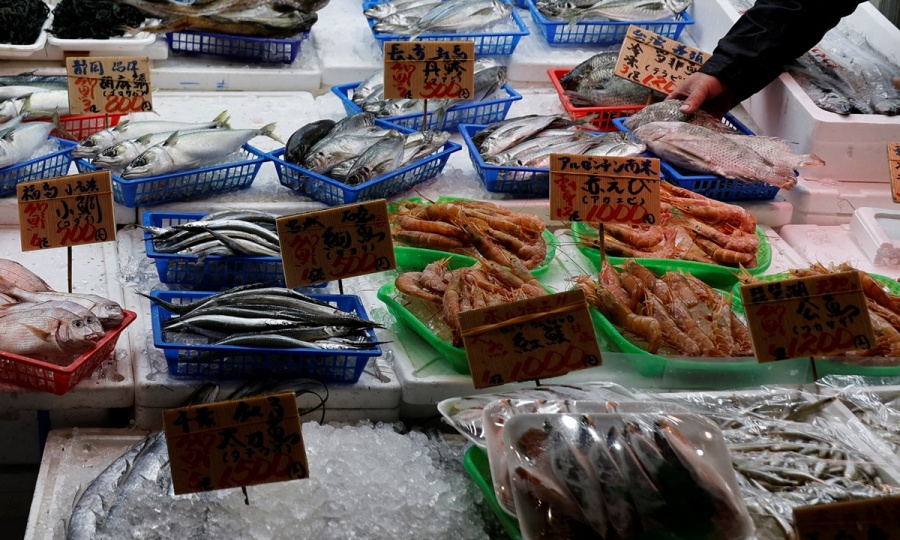 Más sectores económicos de Japón sienten las repercusiones de las malas acciones de su premier Takaichi