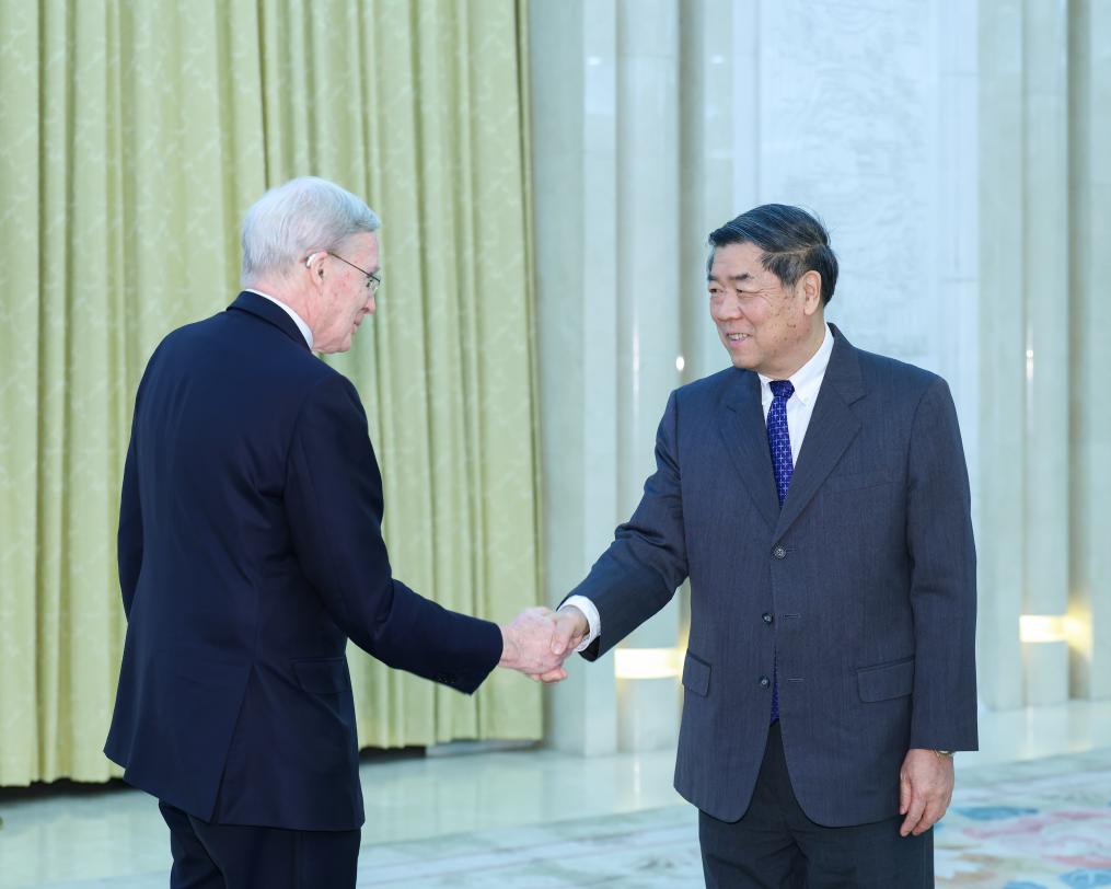 Vicepremier chino insta a desarrollo estable de relaciones económicas y comerciales China-EEUU