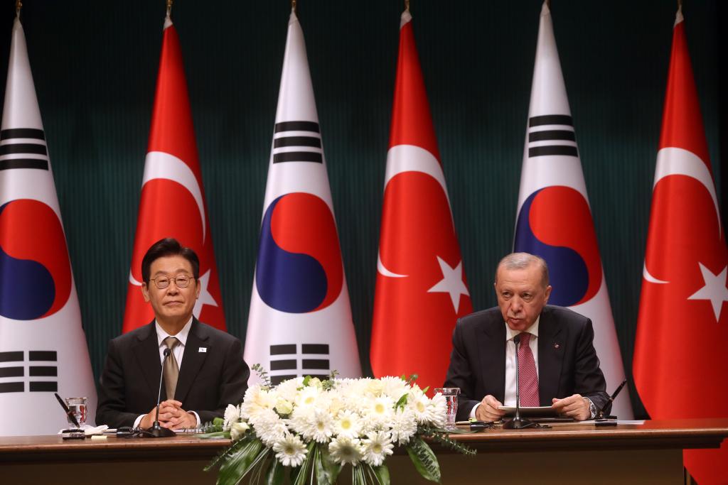 Turquía y República de Corea buscan cooperación más estrecha en energía nuclear