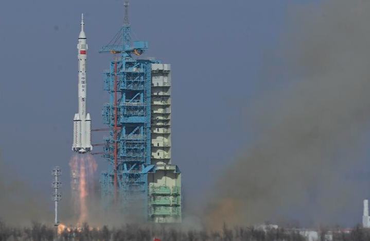 China lanza nave espacial Shenzhou-22