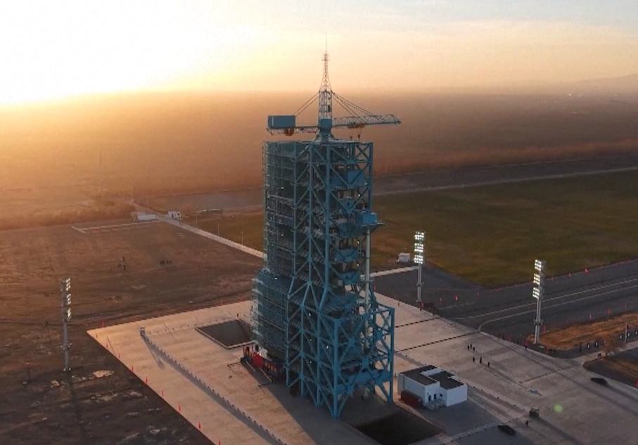 China completa con éxito el primer lanzamiento de emergencia a la estación espacial del país