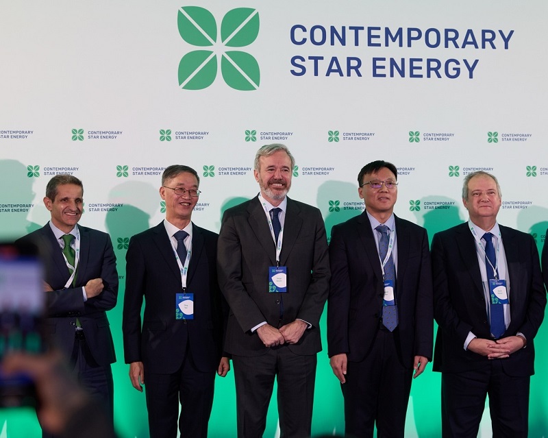 Empresa china celebra ceremonia de colocación de la primera piedra de la super fábrica de baterías conjunta en España