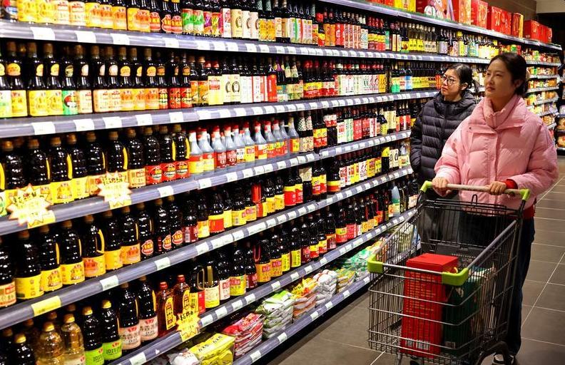 China intensifica apoyo financiero para estimular el consumo