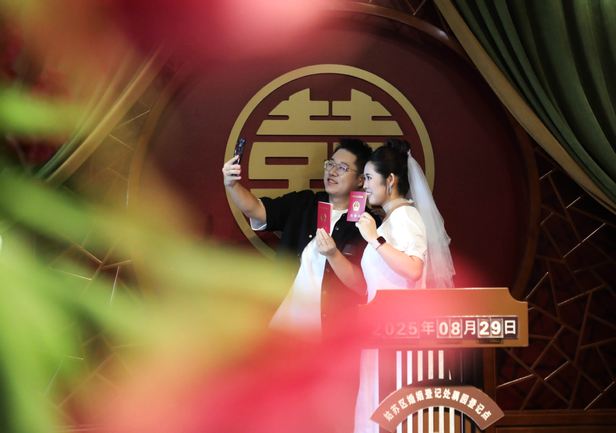 Se insta a apoyar políticas para impulsar el aumento de matrimonios