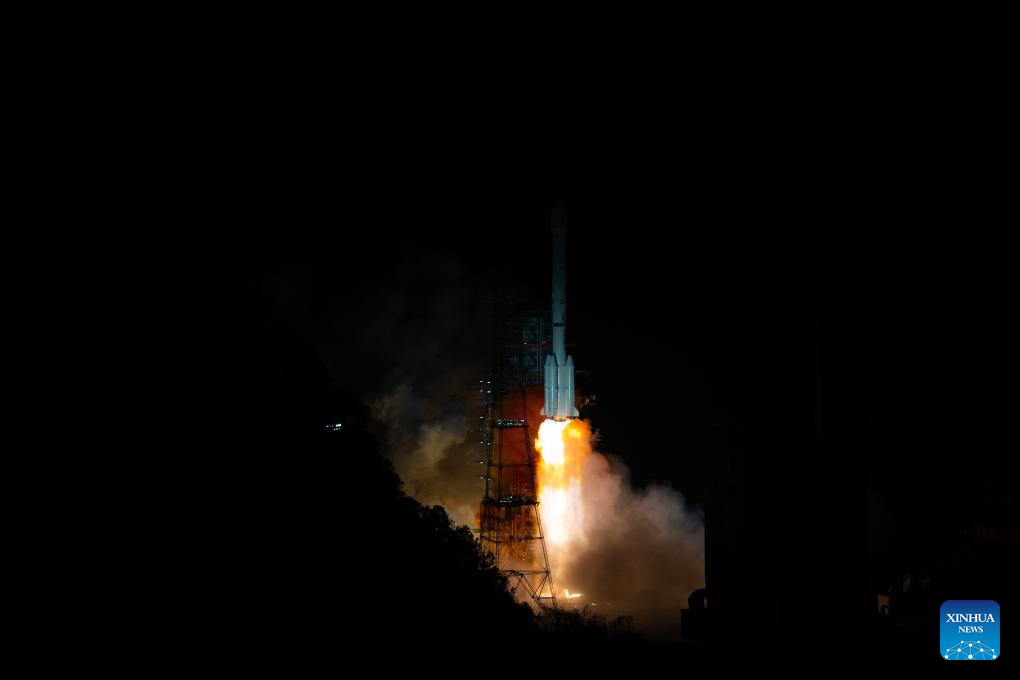 China lanza satélite Fengyun-4 03