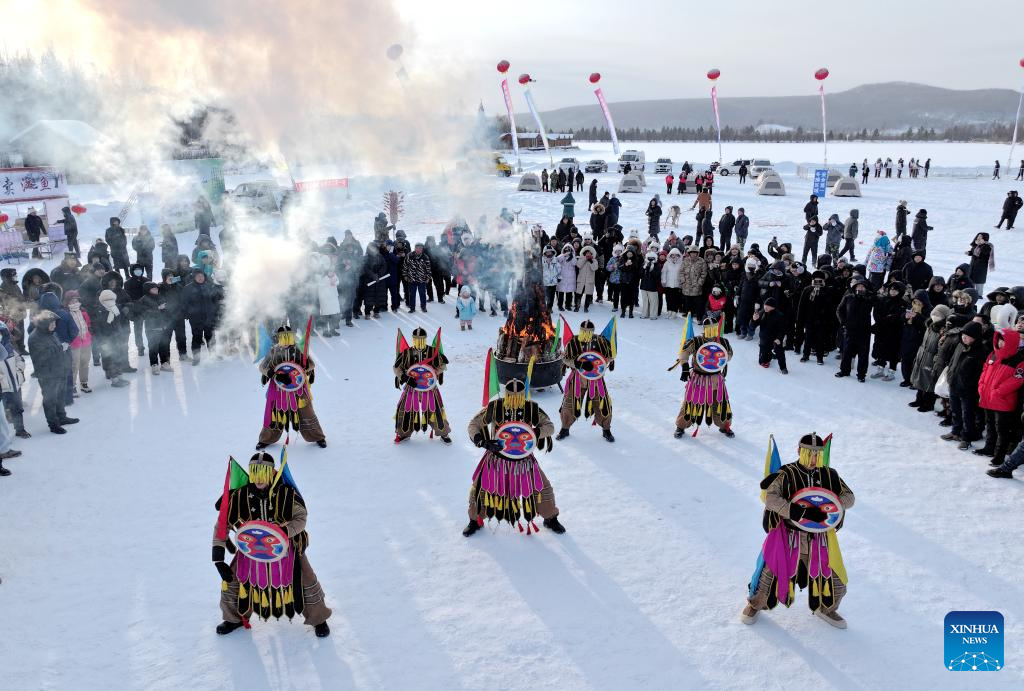 Evento de pesca invernal en Mohe, Heilongjiang