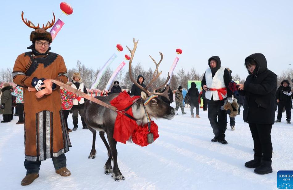 Evento de pesca invernal en Mohe, Heilongjiang