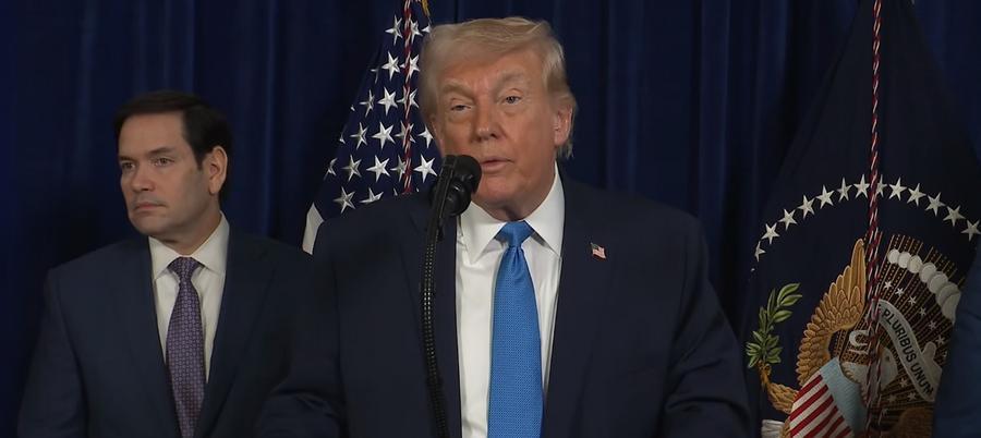 Captura de pantalla de un video cedido por la Casa Blanca del presidente estadounidense, Donald Trump, sosteniendo una conferencia de prensa en la finca de Mar-a-Lago, en Palm Beach, Florida, Estados Unidos, el 3 de enero de 2026. (Xinhua)