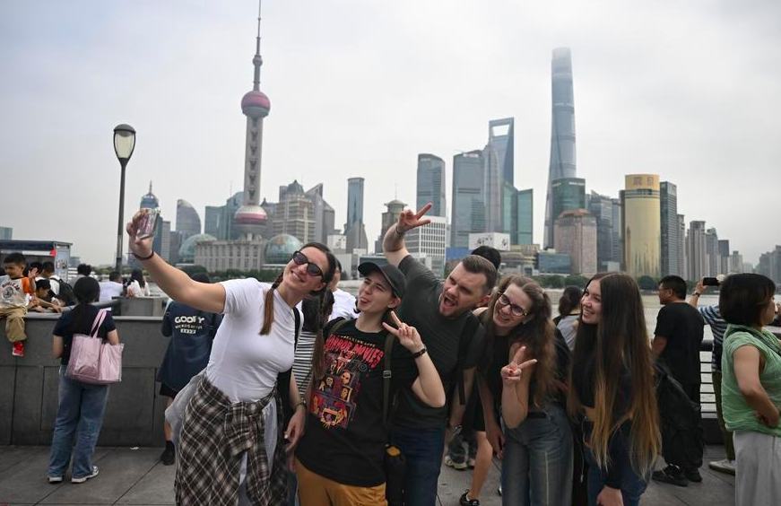 Jóvenes europeos tienen imagen positiva general de China, indica encuesta