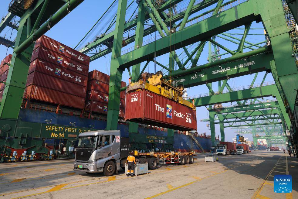 Canal verde en Tianjin acelera la entrada de productos frescos importados