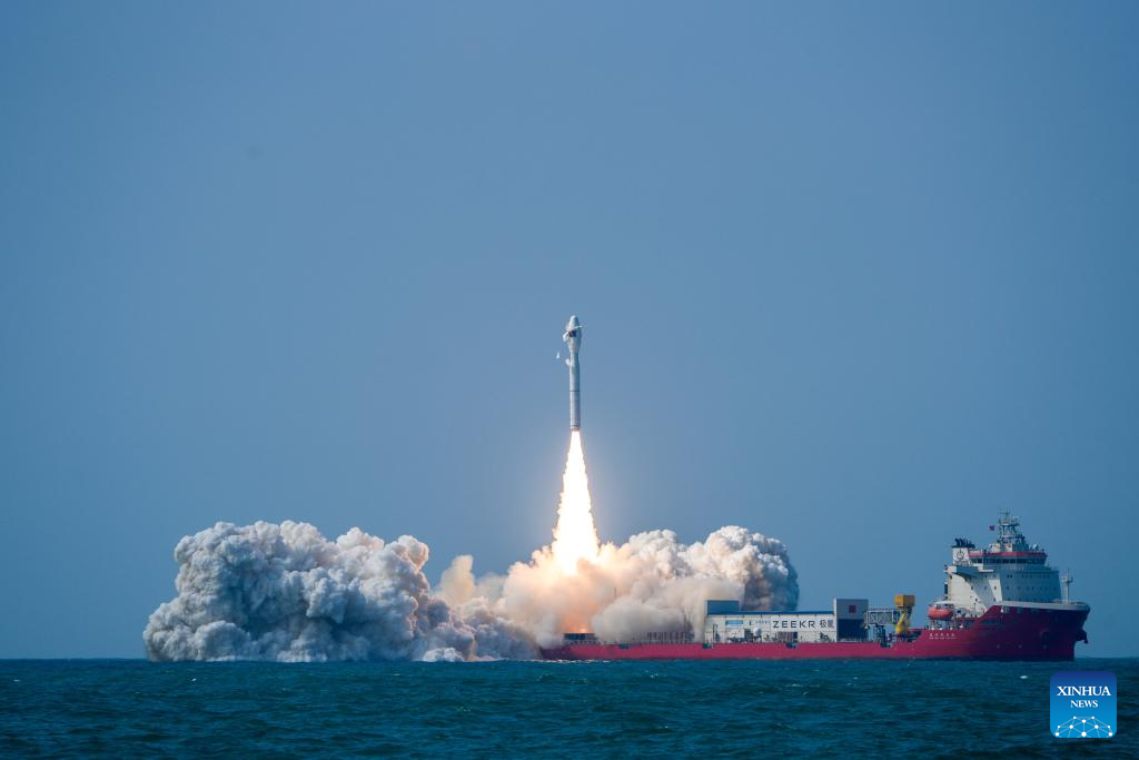 Cohete comercial SD-3 de China lanza 7 satélites desde el mar